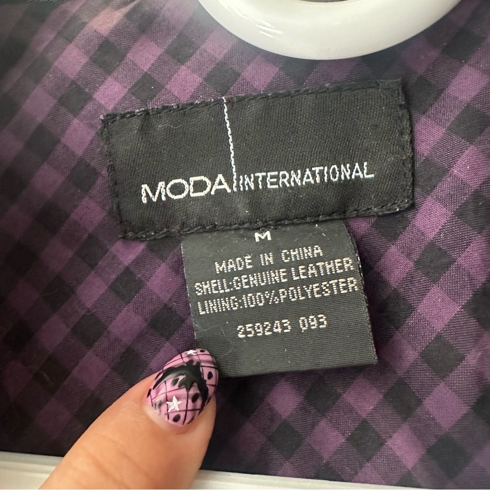 Moda International - Black Leather Moto with Purple and Black Checkered Lining - Picture 2 of 8